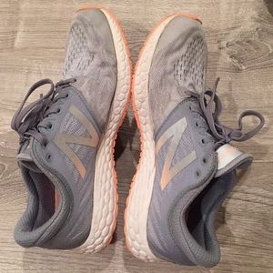 New balance used sneaker running shoe